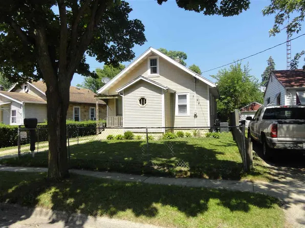 923 Farwell St, Beloit, WI 53511