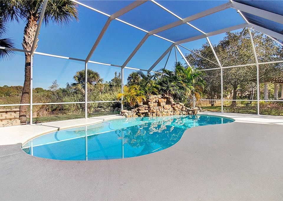 1st image of 8893 SE Hawks Nest Ct