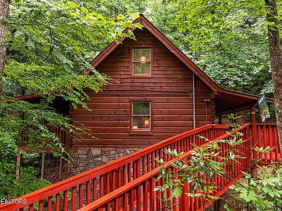 4th image of 1823 Laurel Valley Way