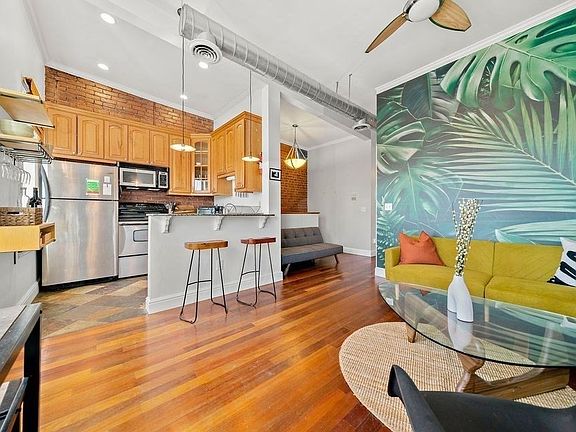 3rd image of 195 Cambridge St #3