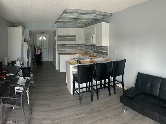 2nd image of 110 Golf Villas Ct NW