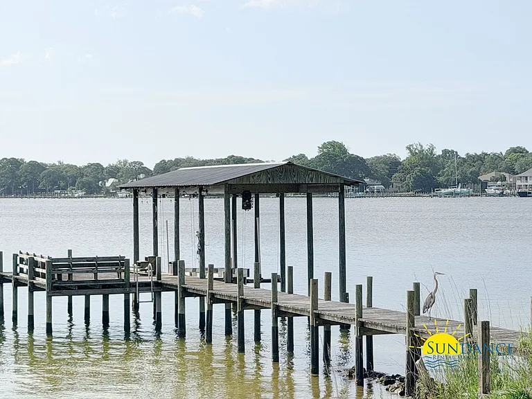 249 Beachview Dr — Photo 39