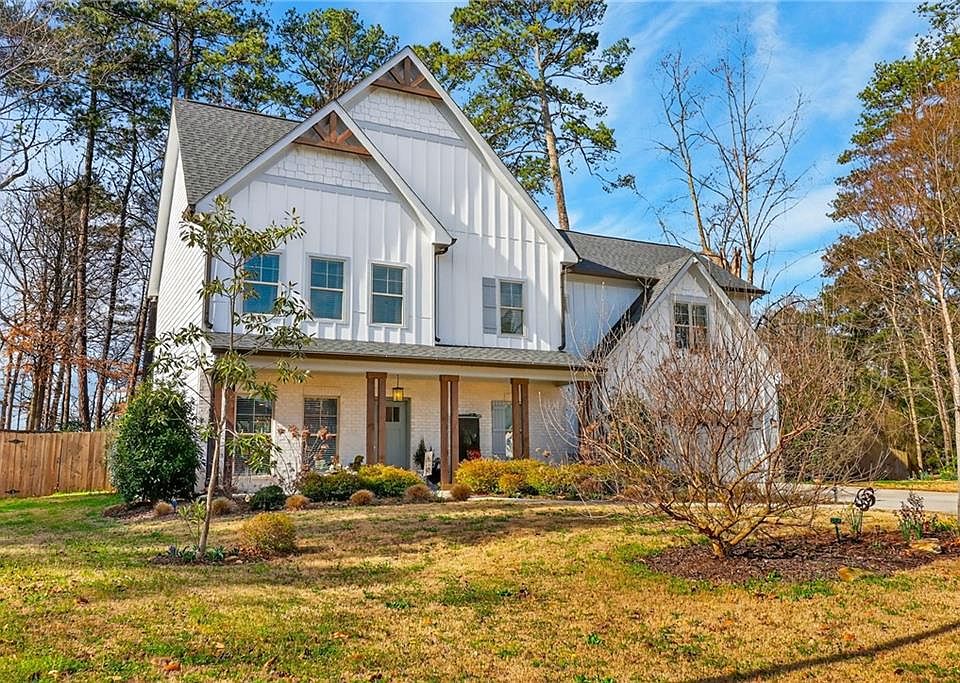 1st image of 2430 Rose Mill Ct SW