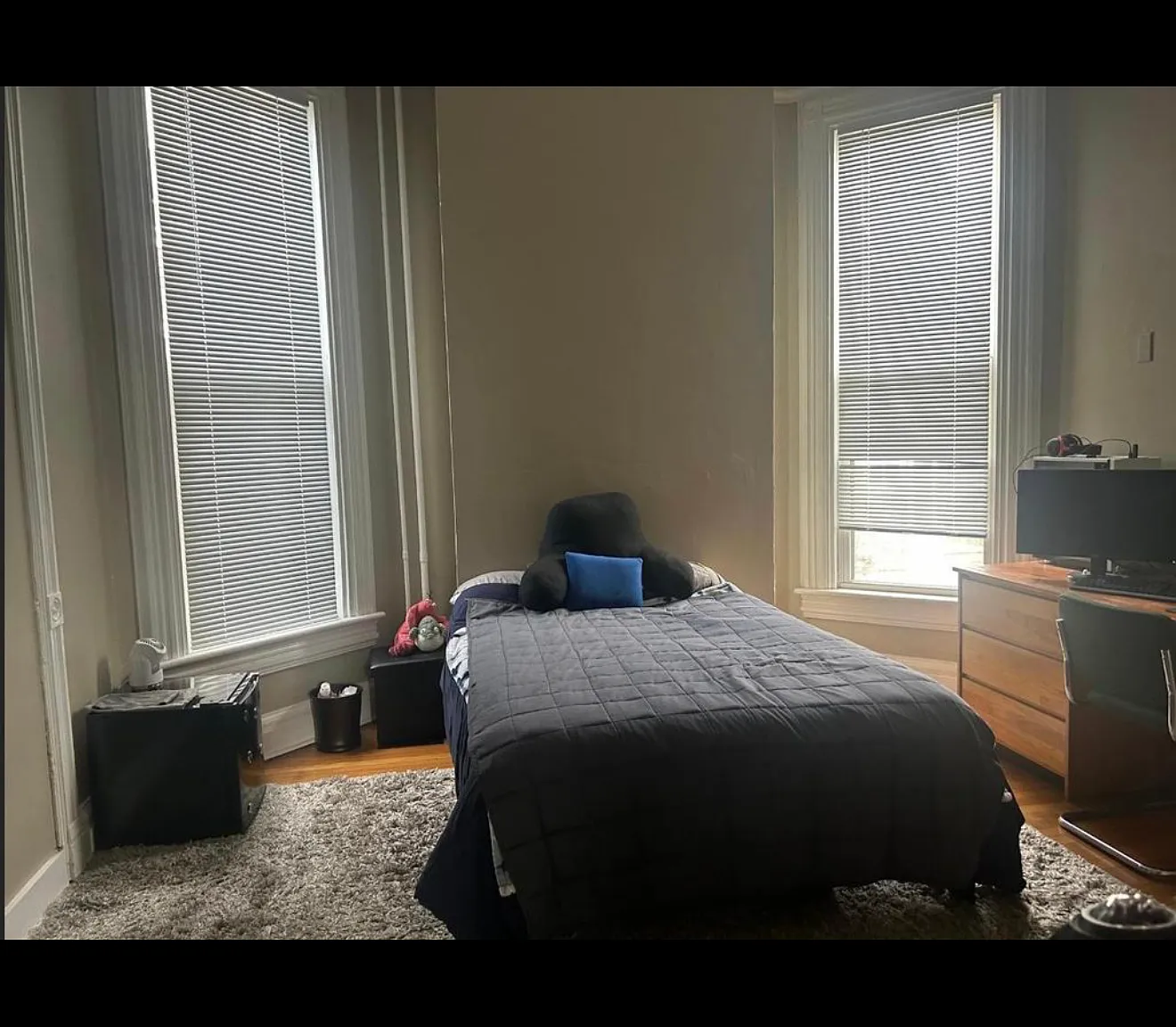 5 bed, 1500 sqft, $3,750 — Photo 2
