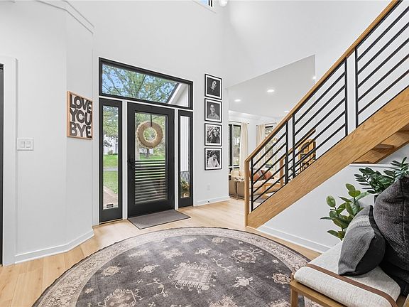 5th image of 215 Timber Ridge Rd