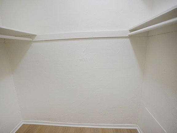 4th image of 822 N Las Palmas Ave #8225