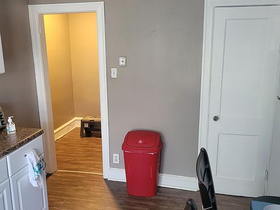 5th image of 7185 Andrews Ave Floor 2