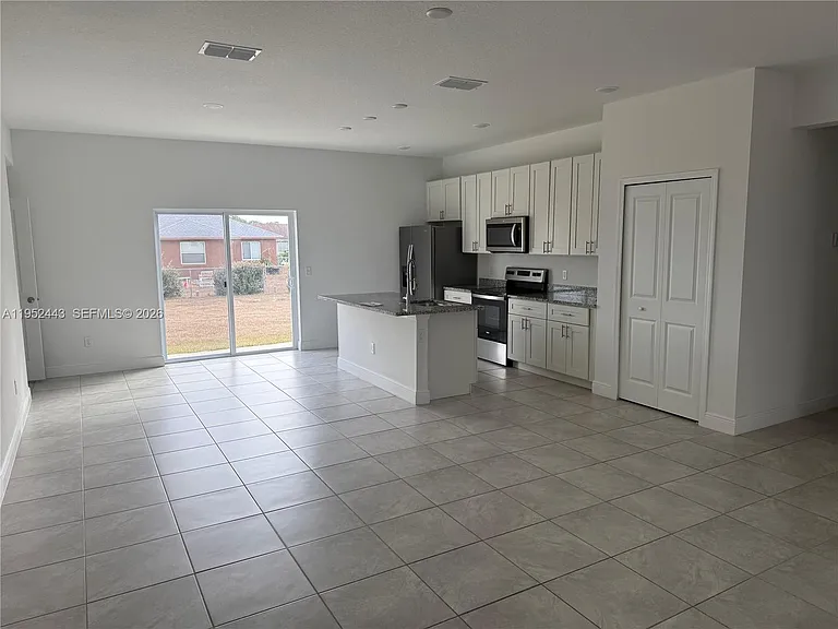 404 SW Marion Oaks Trl — Photo 2