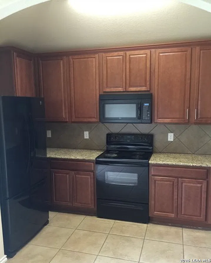 3 bed, 1301 sqft, $1,495 — Photo 3