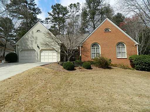 1st image of 2700 Satinwood Dr