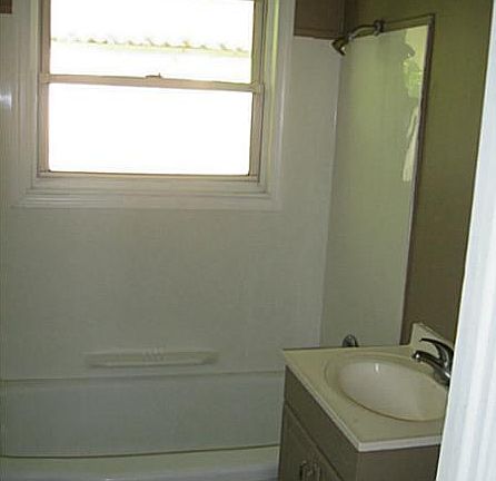 3rd image of 5362 N Kercheval Dr