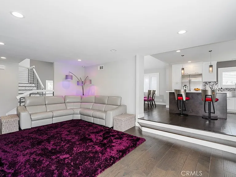13014 Espinheira Dr — Photo 12