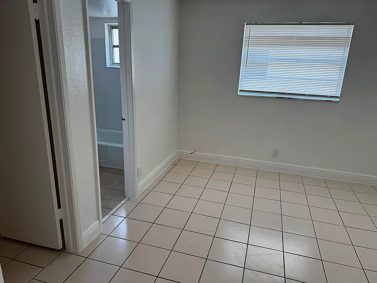 241 SE 9th Ave #203 — Photo 12