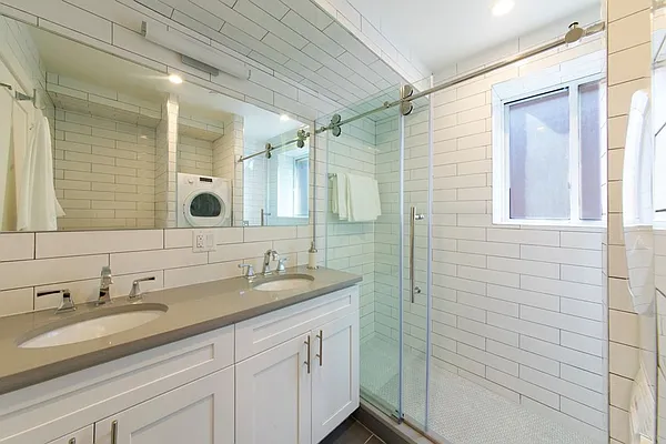 Rented by REAL New York | media 41