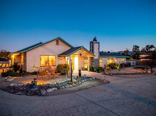 33230 Barber Rd, Saugus, CA 91390