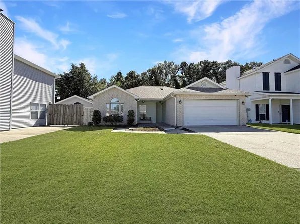 2505 Delta Pointe Dr, Marrero, LA 70072