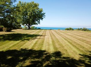 3274 S Lakeshore Dr, Saint Joseph, MI 49085