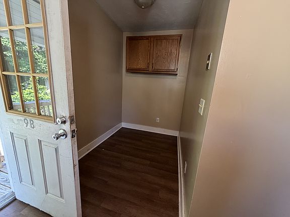 5th image of 9 Castle St #B
