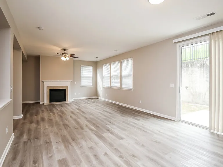 315 Yellow Iris Rd — Photo 6