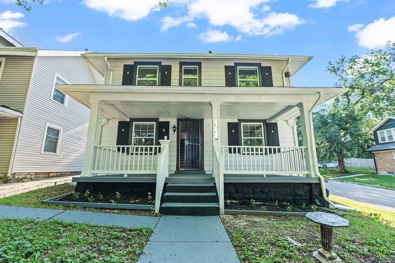 5 bed, 1800 sqft, $2,100 — Photo 1