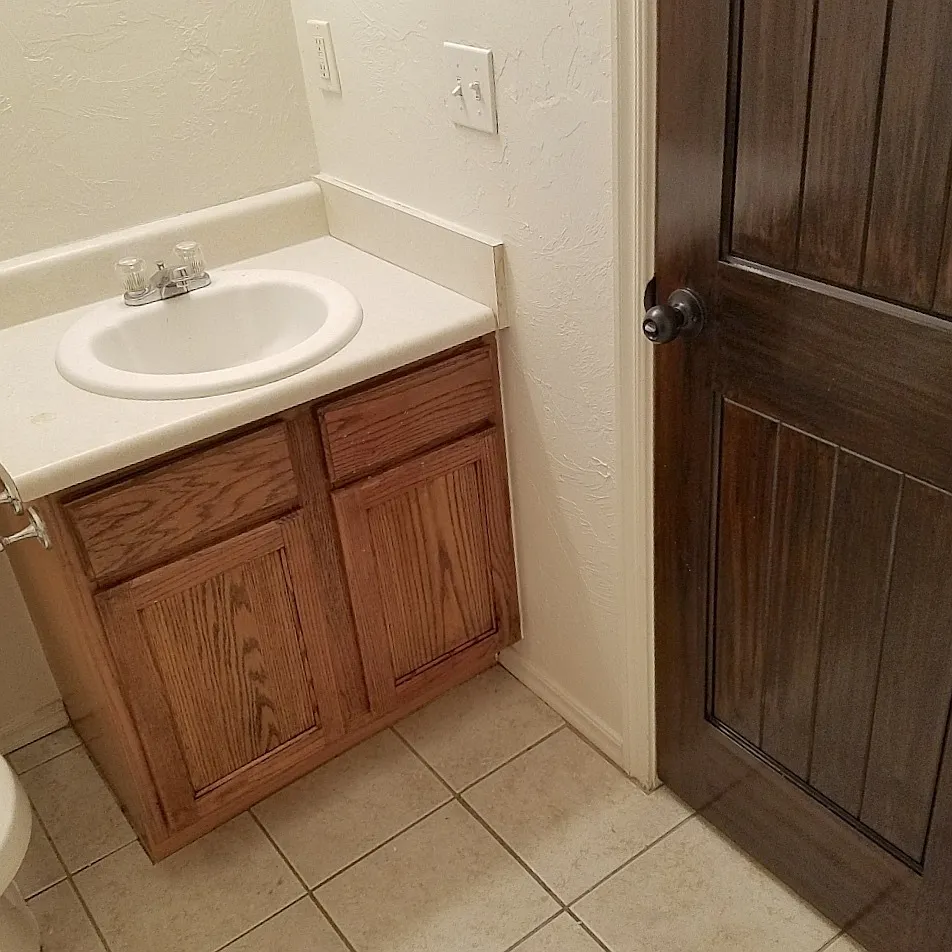 2508-2510 Leeds Ln — Photo 3