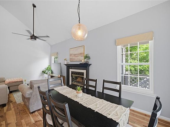 5th image of 720 Inlet Quay APT F