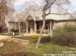 372 Sweetheart Crk, Helotes, TX 78023
