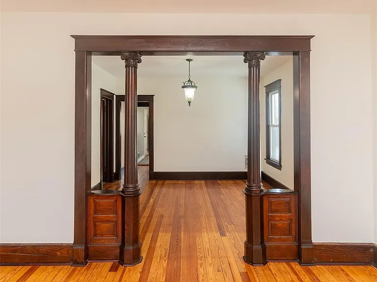 15 Taylor Ave — Photo 16
