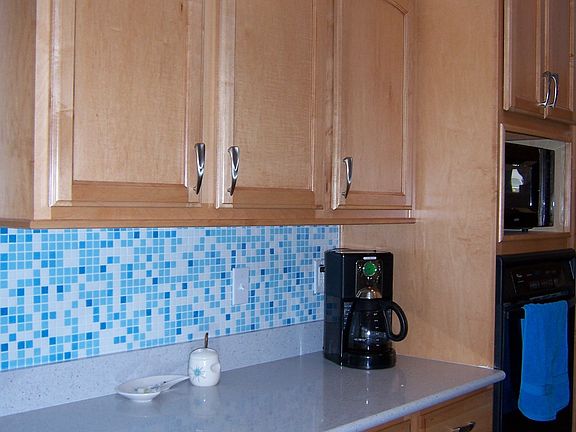 5th image of 503 Falmouth St