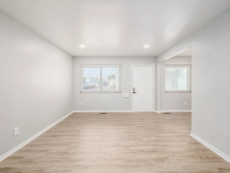 The Chambers Apartments — Photo 16