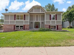 12769 Diamond Path, Apple Valley, MN 55124