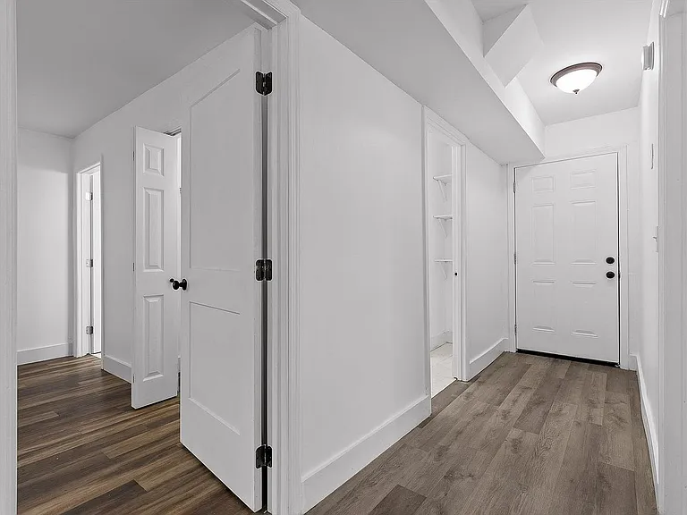 200 S Aster Ave #C — Photo 16