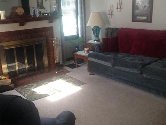 3rd image of 3424 Lindale Ave