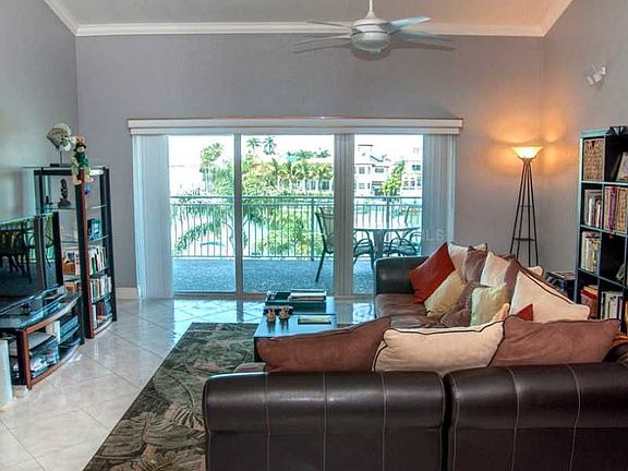 4th image of 936 Pinellas Bayway S #P-6