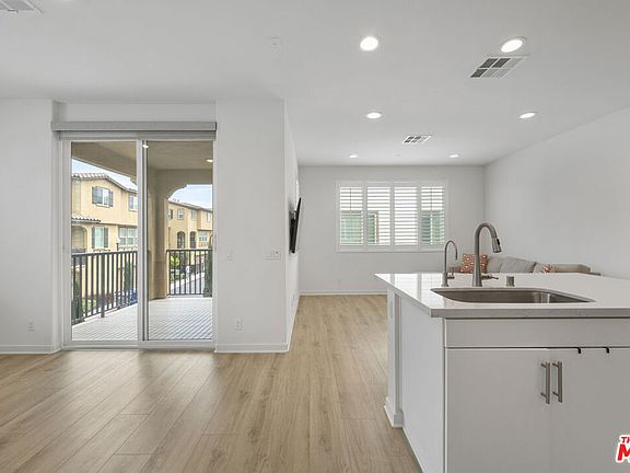 2nd image of 10535 Acorn Place