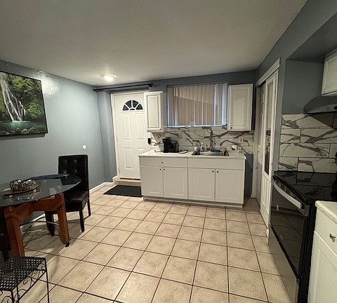 2nd image of 176 Osgood Ave #1