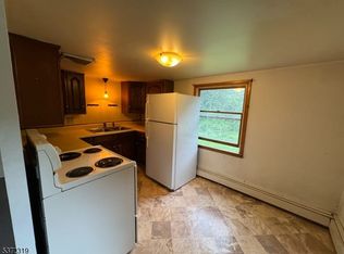 615 County Road 627 #B, Bloomsbury, NJ 08804