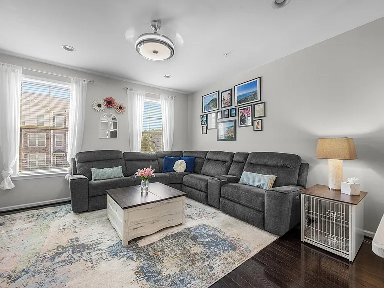 523 Pebblebrook Lane Gln — Photo 14