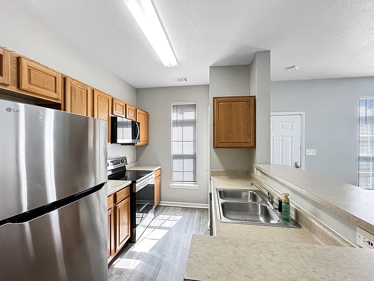 Beaver Creek Apartments — Photo 26