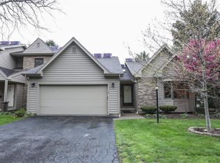 7 Colonial Cir, Fairport, NY 14450