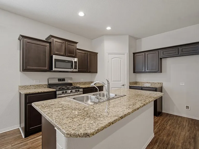 6910 Kate Reed Dr — Photo 11