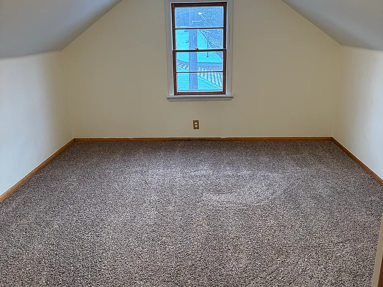 1840 Longview Dr — Photo 5