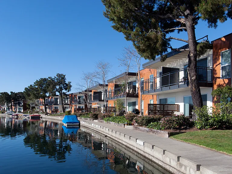 Waters Edge — Photo 11