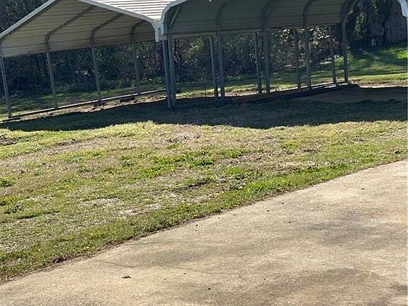 2nd image of 3085 Stonehenge Rd