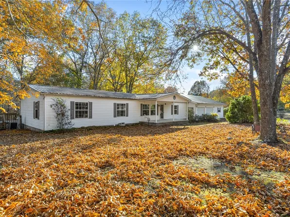 222 Sky Ridge Rd, Mountain Home, AR 72653