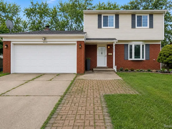 654 Manchester St, Madison Heights, MI 48071