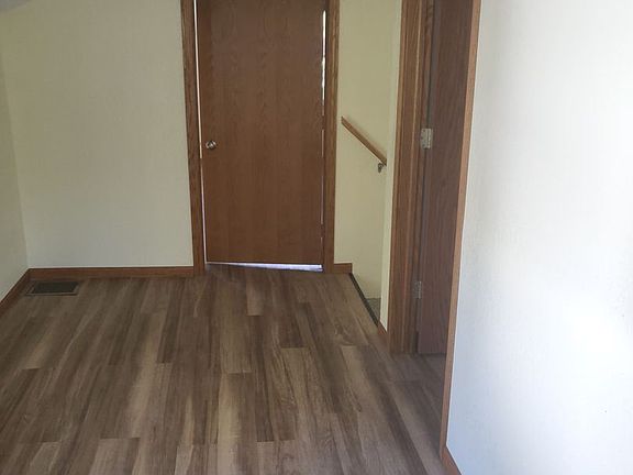 4th image of 216 N Main St #11586150