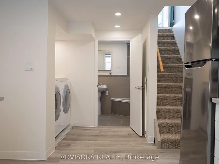 310 W 2nd St #2 — Photo 15