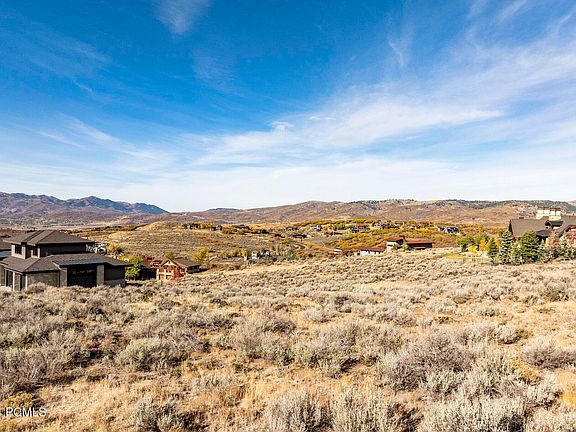5th image of 9161 N Promontory Summit Dr #32