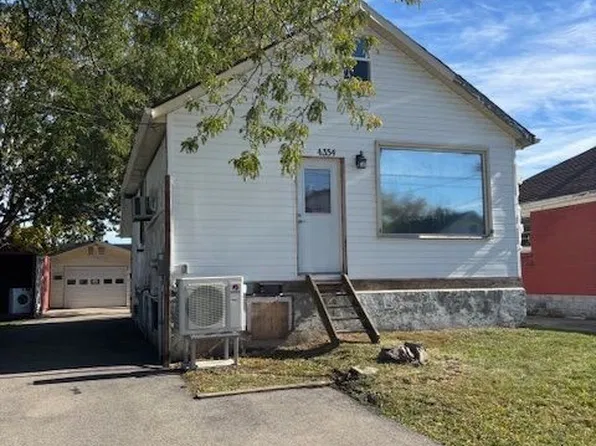 4354 3rd Ave, Niagara Falls, ON L2E 4K6